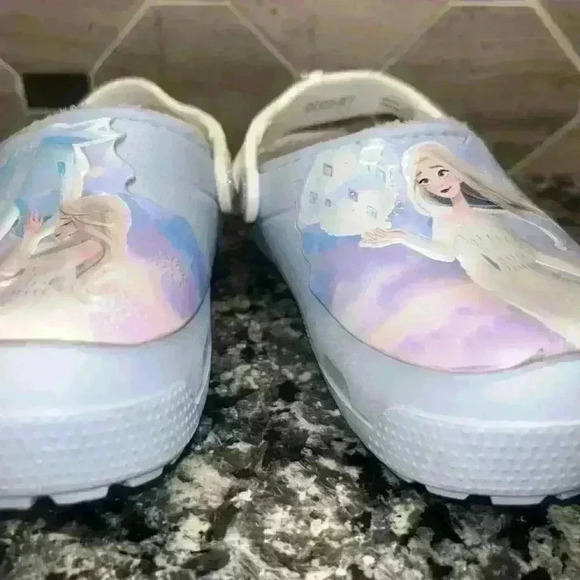 Crocs Fun Lab Little Kids Fur-Lined Disney Frozen II Clog - Size C12 - Picture 13 of 16
